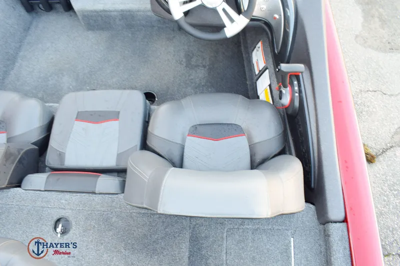 Slide: The Image of Tracker PT175 TE 2022 - 12