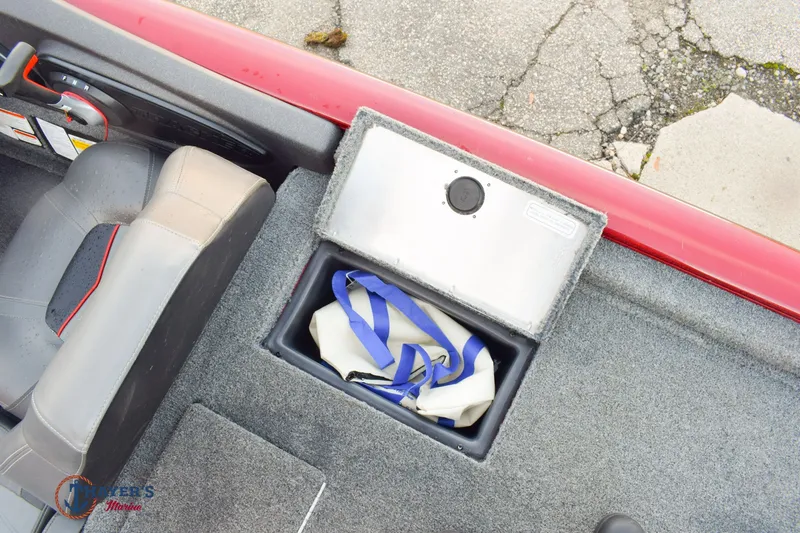 Slide: The Image of Tracker PT175 TE 2022 - 26