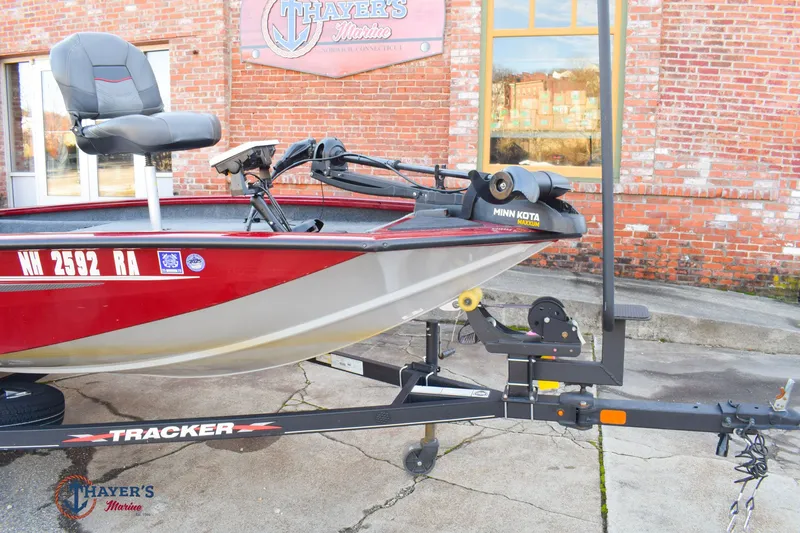 Slide: The Image of Tracker PT175 TE 2022 - 3