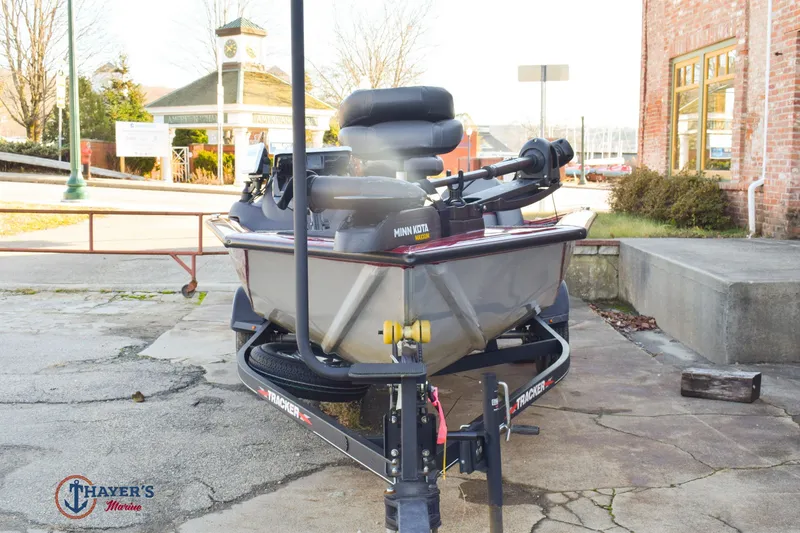 Slide: The Image of Tracker PT175 TE 2022 - 31