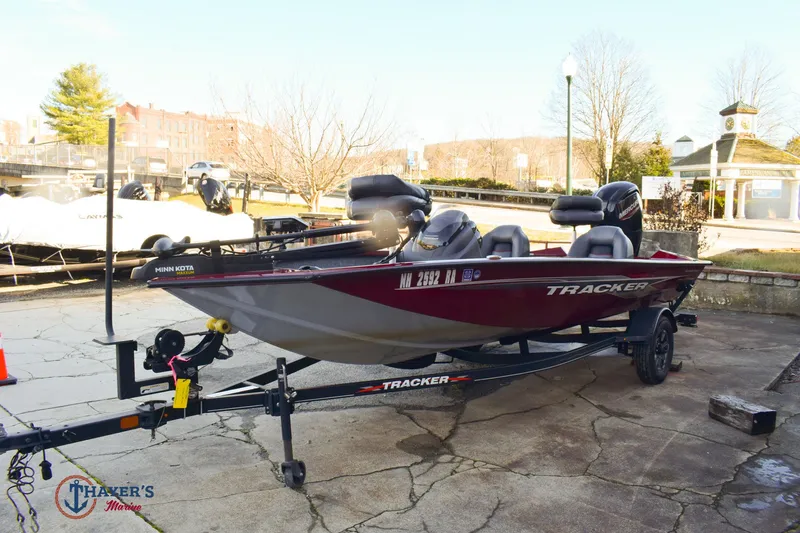 Slide: The Image of Tracker PT175 TE 2022 - 32