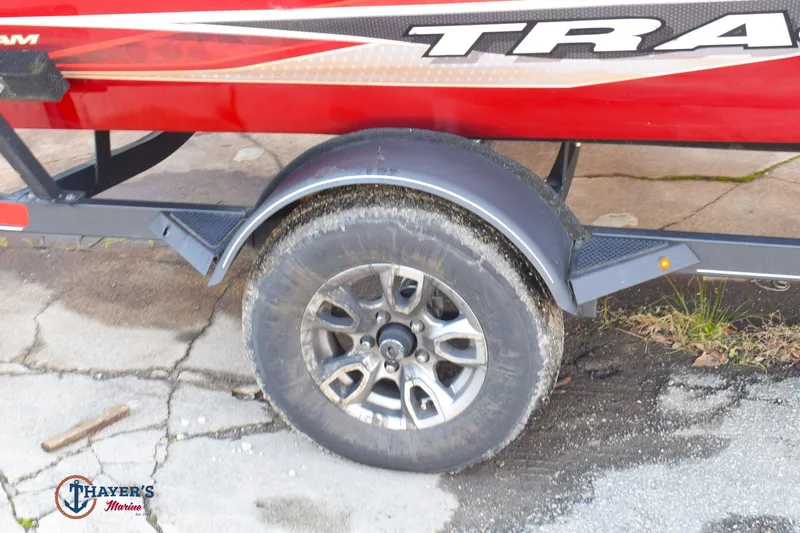 Slide: The Image of Tracker PT175 TE 2022 - 4