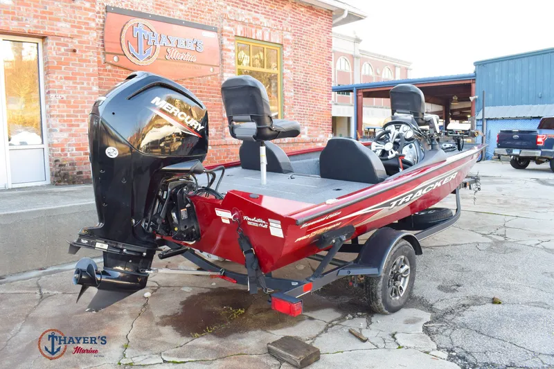 Slide: The Image of Tracker PT175 TE 2022 - 5