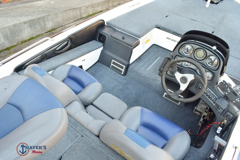 Slide: The Image of Skeeter ZX225 2005 - 13