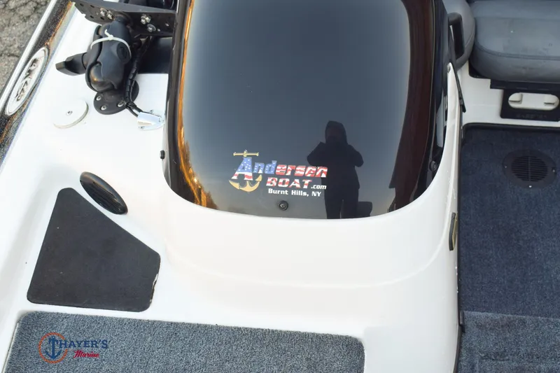 Slide: The Image of Skeeter ZX225 2005 - 19