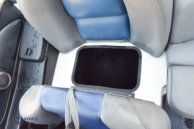 Slide: The Image of Skeeter ZX225 2005 - 33