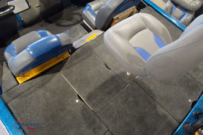 Slide: The Image of Skeeter FX21 2011 - 9