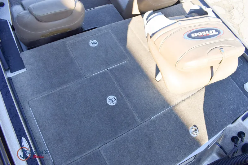 Slide: The Image of Triton 21 Xs 2011 - 11