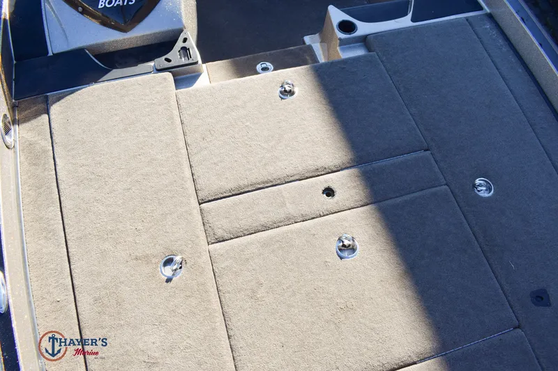 Slide: The Image of Triton 21 Xs 2011 - 18