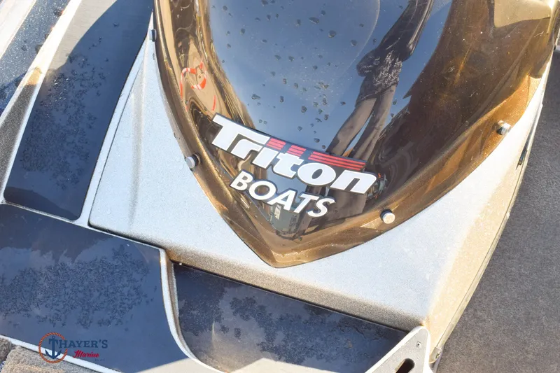 Slide: The Image of Triton 21 Xs 2011 - 23