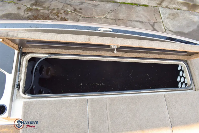 Slide: The Image of Triton 21 Xs 2011 - 24