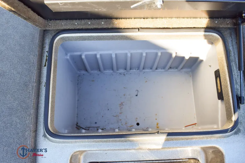 Slide: The Image of Triton 21 Xs 2011 - 27