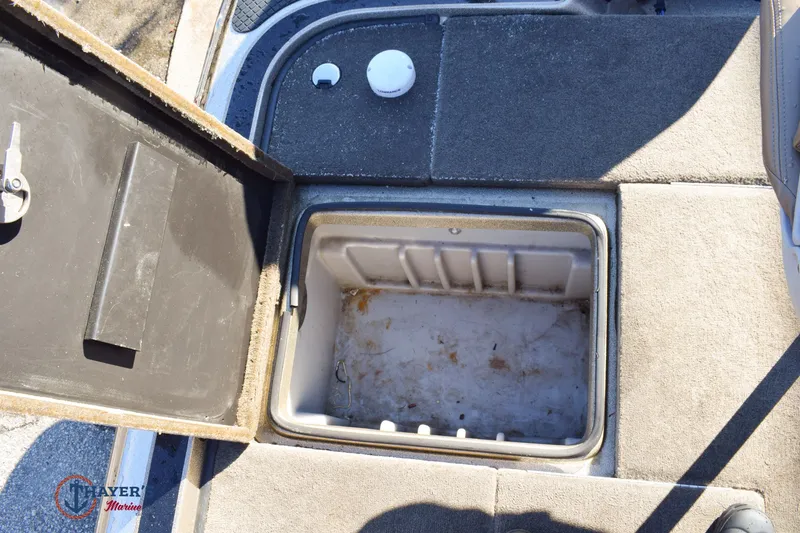 Slide: The Image of Triton 21 Xs 2011 - 31