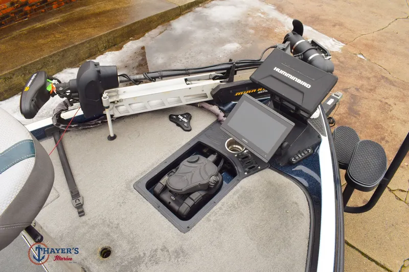 Slide: The Image of Ranger 521L 2018 - 16