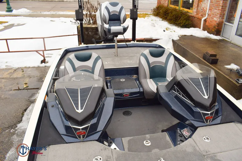 Slide: The Image of Ranger 521L 2018 - 17