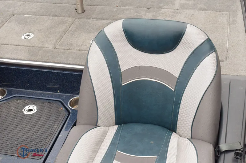 Slide: The Image of Ranger 521L 2018 - 22