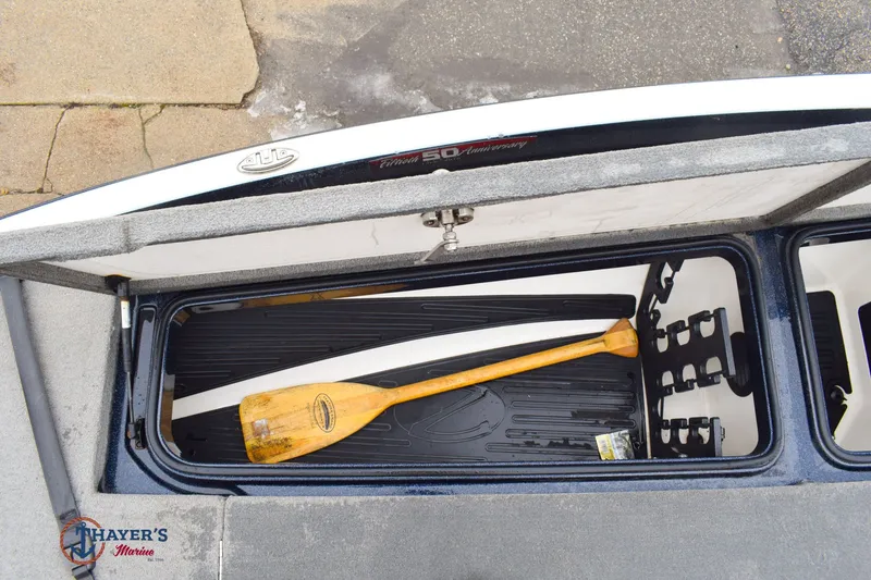 Slide: The Image of Ranger 521L 2018 - 23