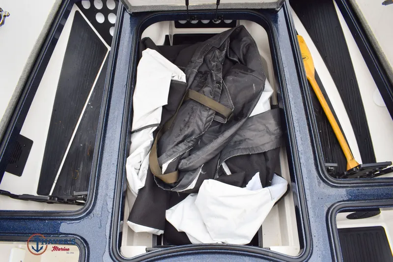 Slide: The Image of Ranger 521L 2018 - 27