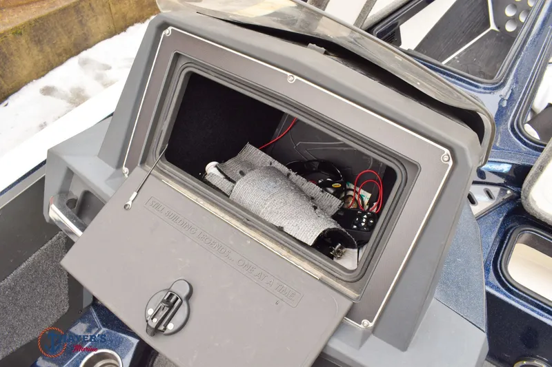 Slide: The Image of Ranger 521L 2018 - 29