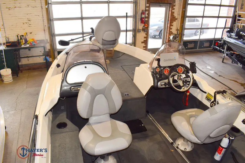 Slide: The Image of Stratos 1760 DV 2009 - 11