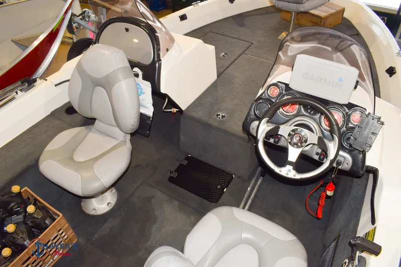 Slide: The Image of Stratos 1760 DV 2009 - 12