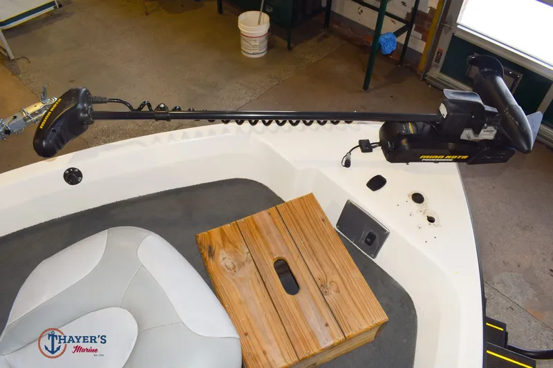 Slide: The Image of Stratos 1760 DV 2009 - 15