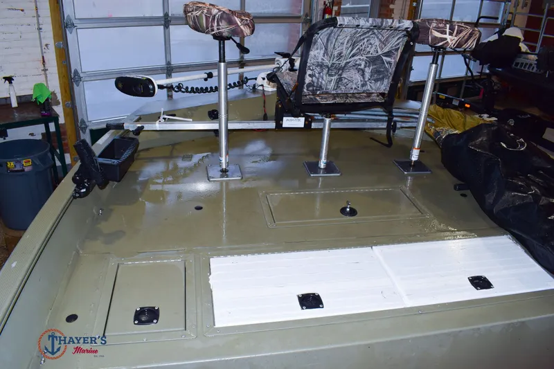 Slide: The Image of Tracker 2072 2018 - 15