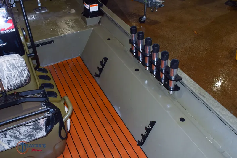 Slide: The Image of Tracker 2072 2018 - 16