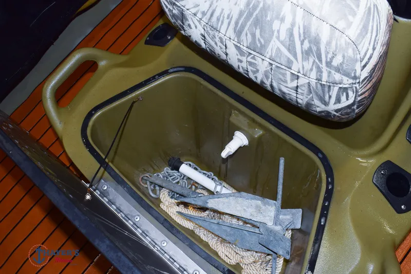 Slide: The Image of Tracker 2072 2018 - 20