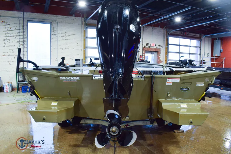 Slide: The Image of Tracker 2072 2018 - 26