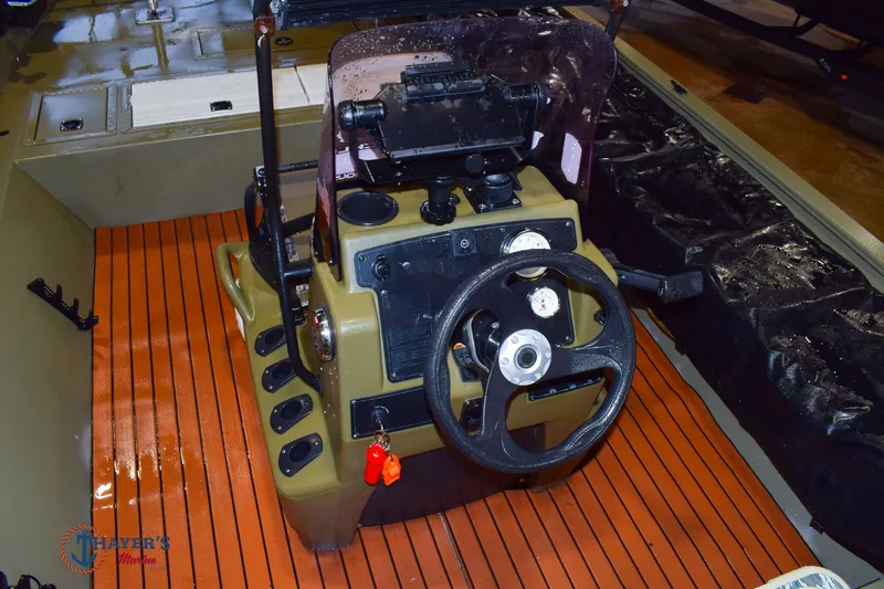 Slide: The Image of Tracker 2072 2018 - 9