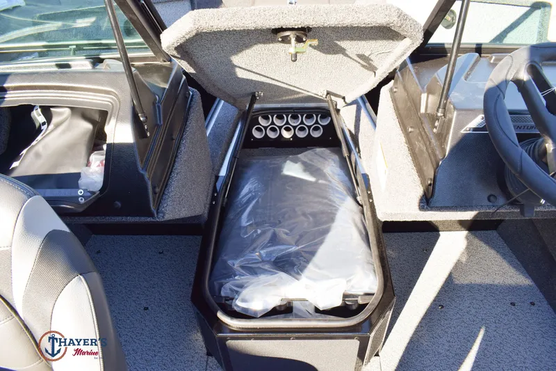 Slide: The Image of Lund 1675 Adventure Sport 2026 - 20