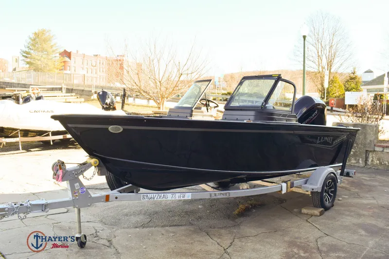 Slide: The Image of Lund 1675 Adventure Sport 2026 - 27