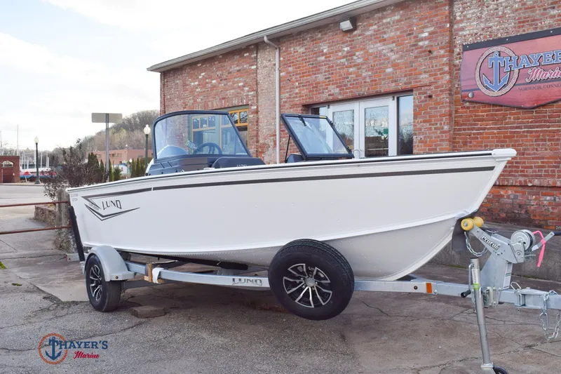 Slide: The Image of Lund 1700 Explorer Sport 2026 - 1