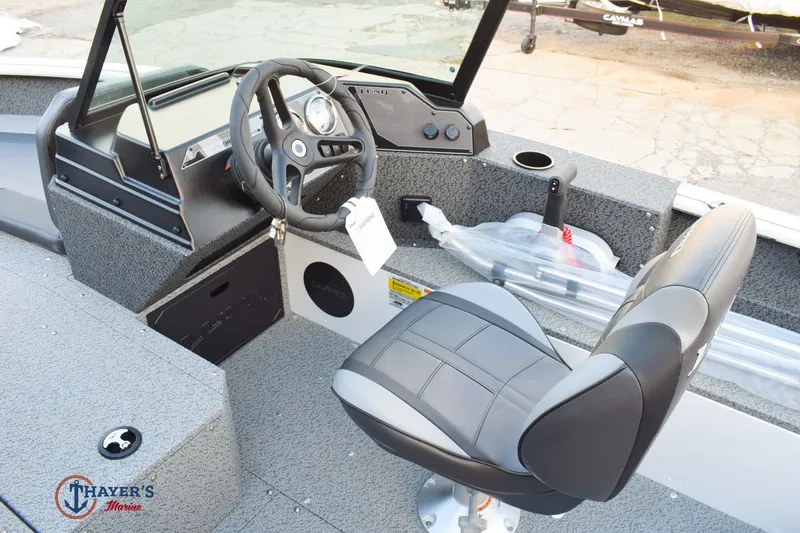 Slide: The Image of Lund 1700 Explorer Sport 2026 - 26