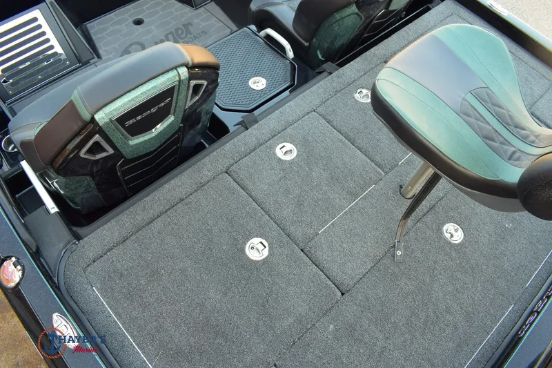 Slide: The Image of Ranger Z 521R C 2026 - 10