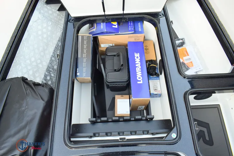 Slide: The Image of Ranger Z 521R C 2026 - 25