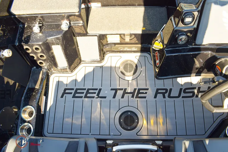 Slide: The Image of Bass Cat Cougar FTD SP 2026 - 14