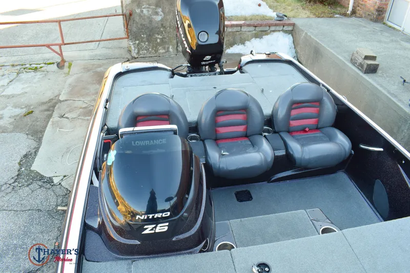 Slide: The Image of Nitro Z-6 2011 - 18