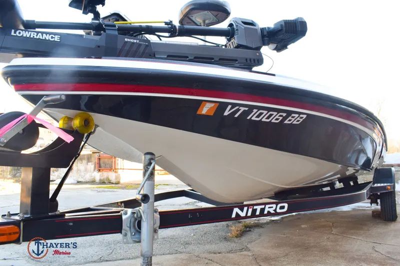 Slide: The Image of Nitro Z-6 2011 - 6