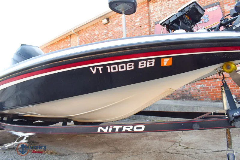 Slide: The Image of Nitro Z-6 2011 - 7