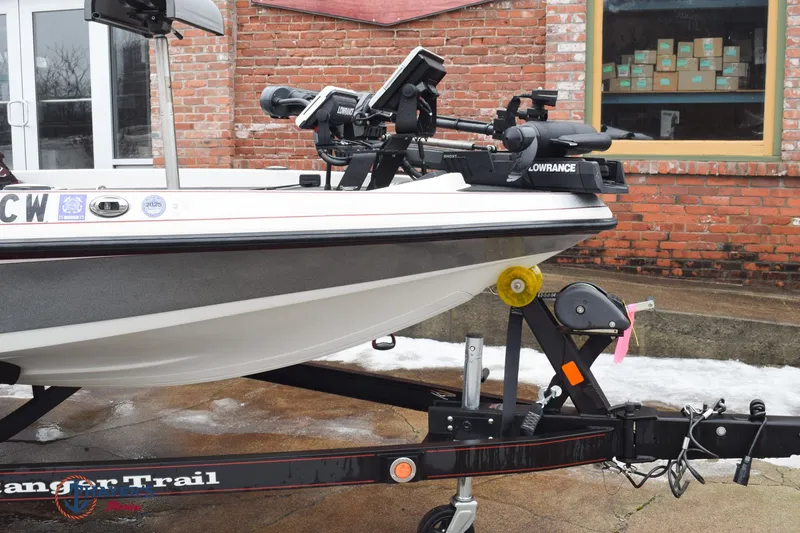 Slide: The Image of Ranger Z118C 2015 - 2