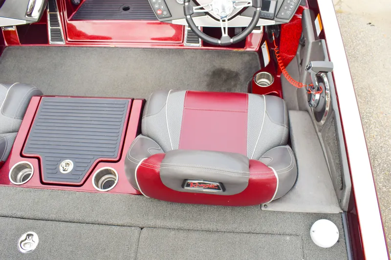 Slide: The Image of Ranger Z519C 2016 - 13