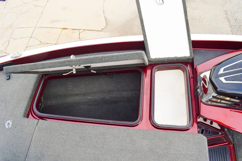 Slide: The Image of Ranger Z519C 2016 - 26