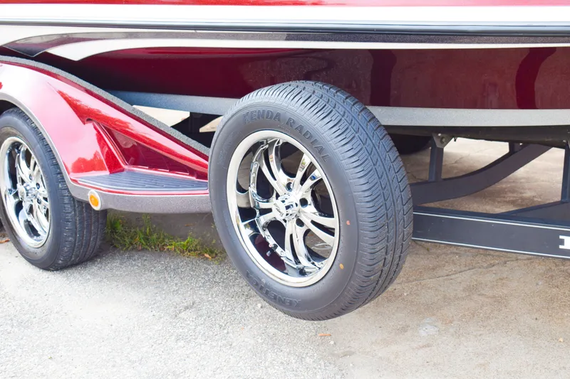 Slide: The Image of Ranger Z519C 2016 - 3