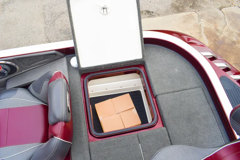 Slide: The Image of Ranger Z519C 2016 - 30