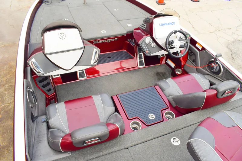 Slide: The Image of Ranger Z519C 2016 - 9