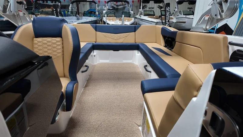 Slide: The Image of MasterCraft NXT24 2026 - 18