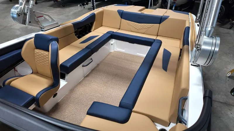 Slide: The Image of MasterCraft NXT24 2026 - 30