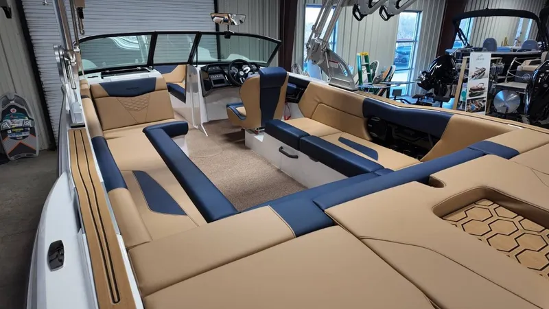 Slide: The Image of MasterCraft NXT24 2026 - 35